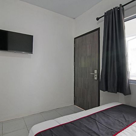 Hotel Oyo 92300 Koala House à Pekanbaru Extérieur photo