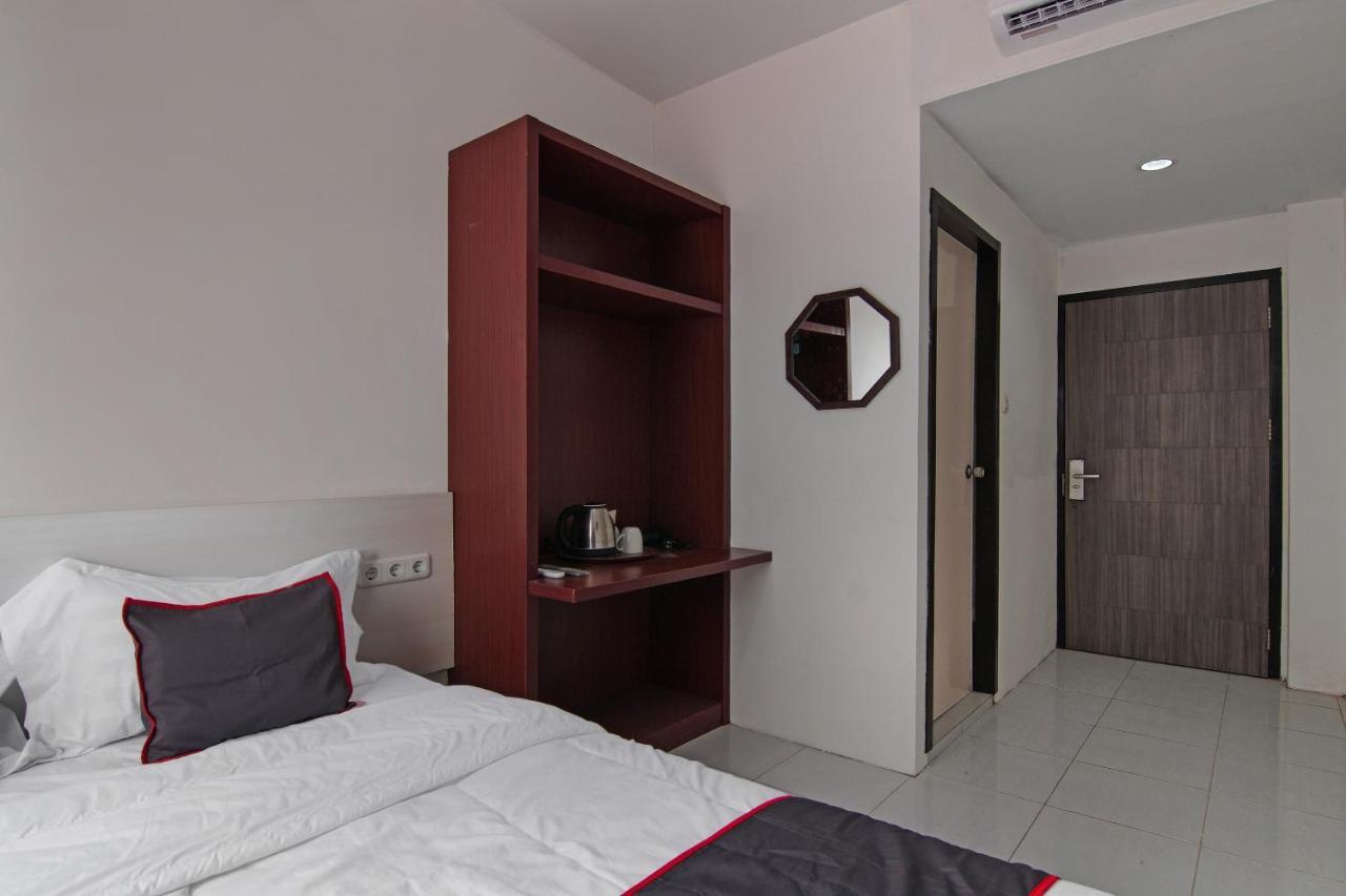 Hotel Oyo 92300 Koala House à Pekanbaru Extérieur photo