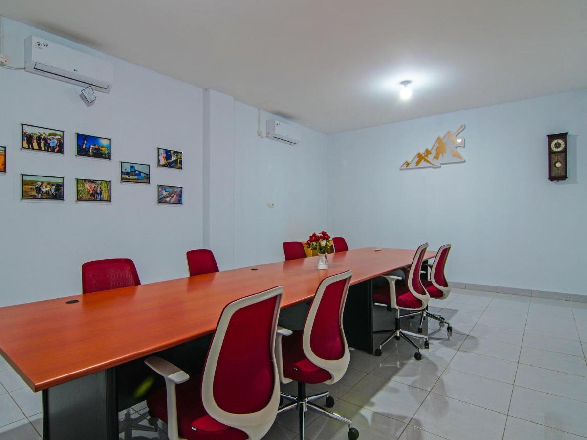 Hotel Oyo 92300 Koala House à Pekanbaru Extérieur photo